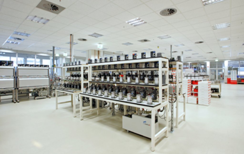 Oerlikon Leybold Vakuum GmbH, Innenraum Labor