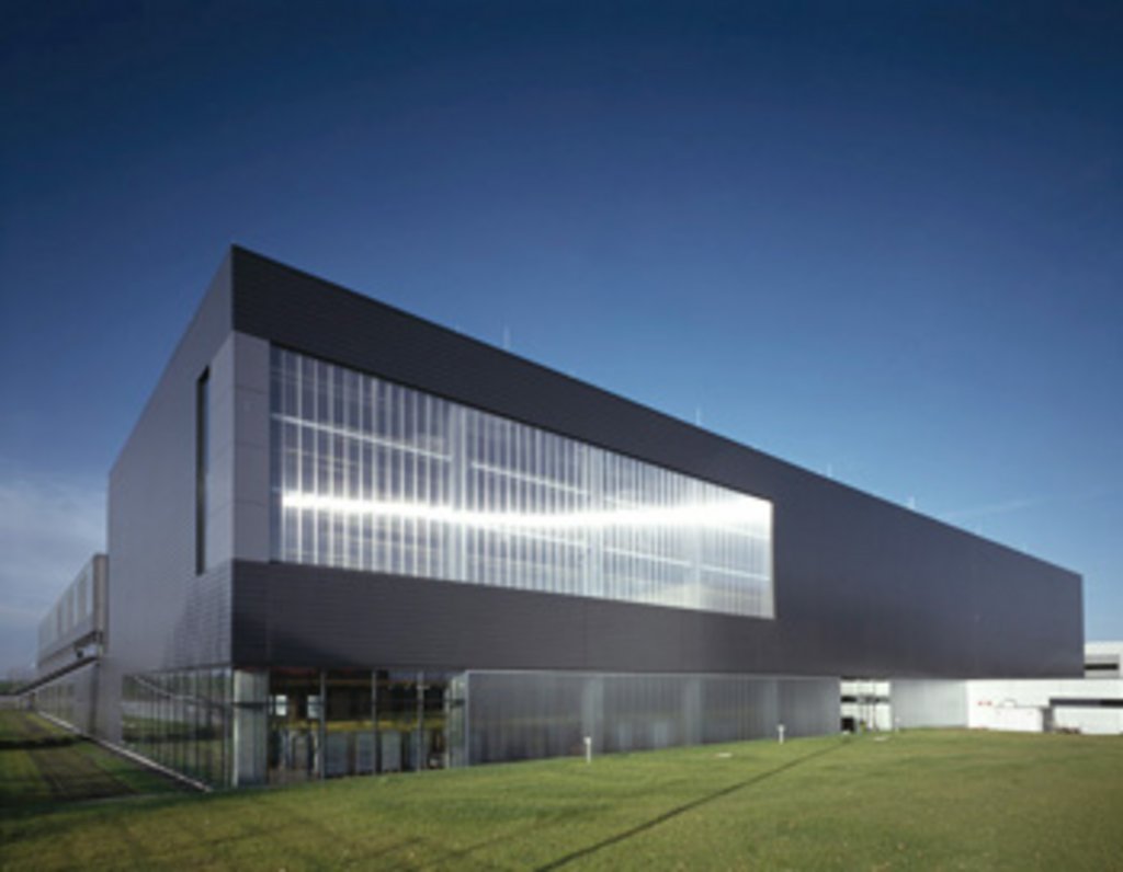 Das zweigeschossige Logistikzentrum in Stahlbeton-Fertigteilbauweise