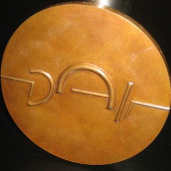DAI Literaturpreis, Bronze Plakette von Emanuel Scharfenberg (+2006)